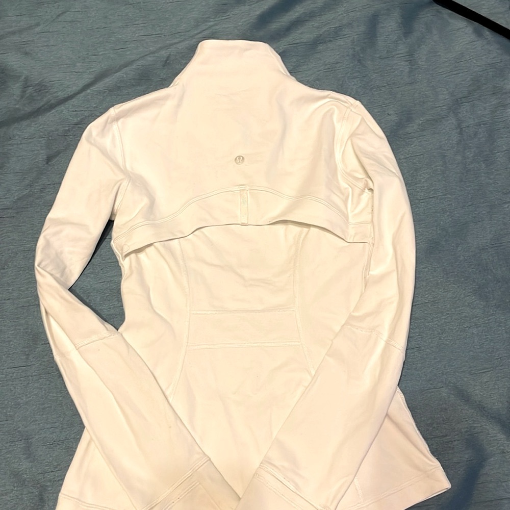 Define Jacket Nulu - White